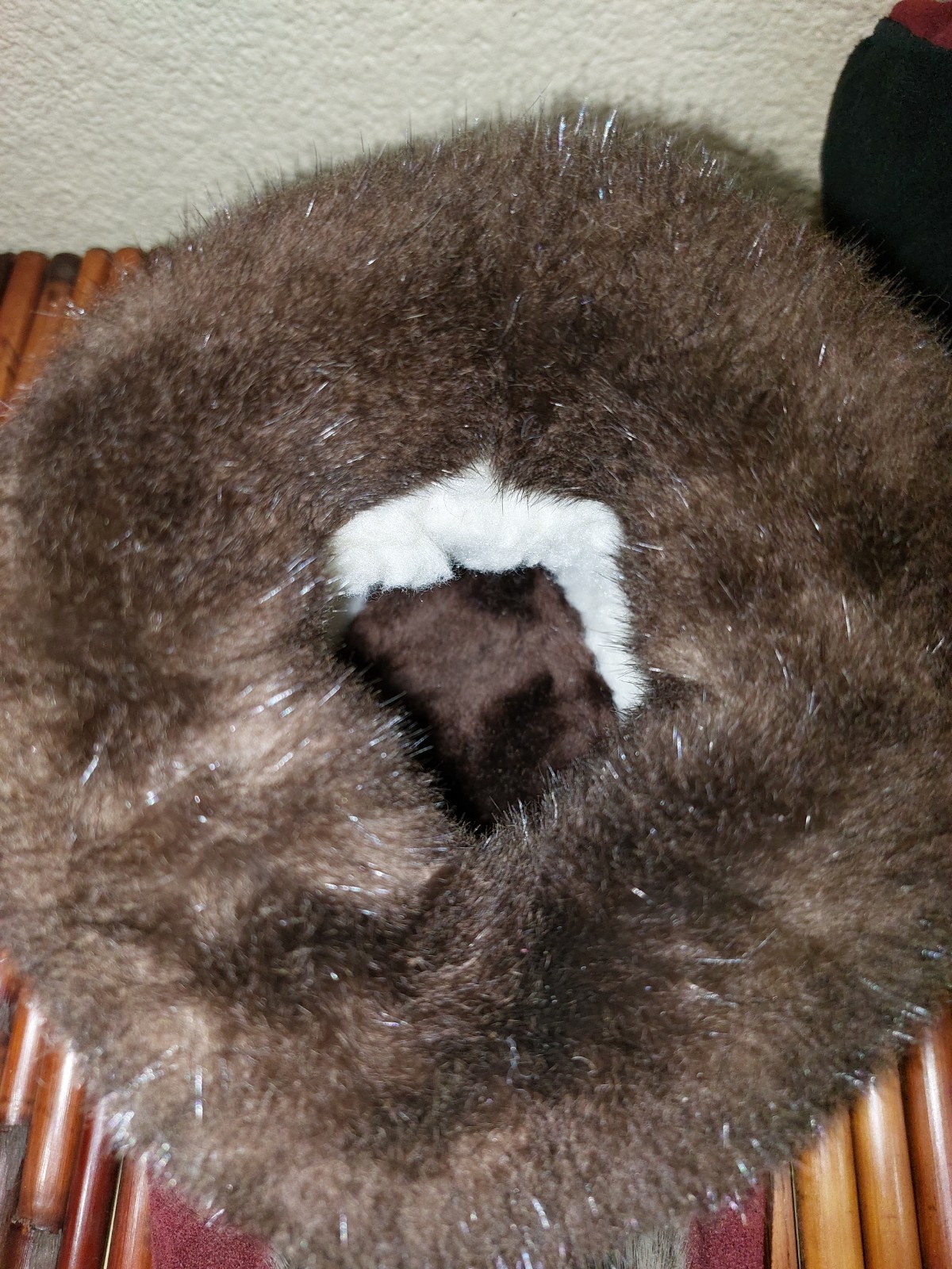 Native Alaskan Suede Leather & Fur Beaded Slippers Womens Size 7 Seal Otter NEW