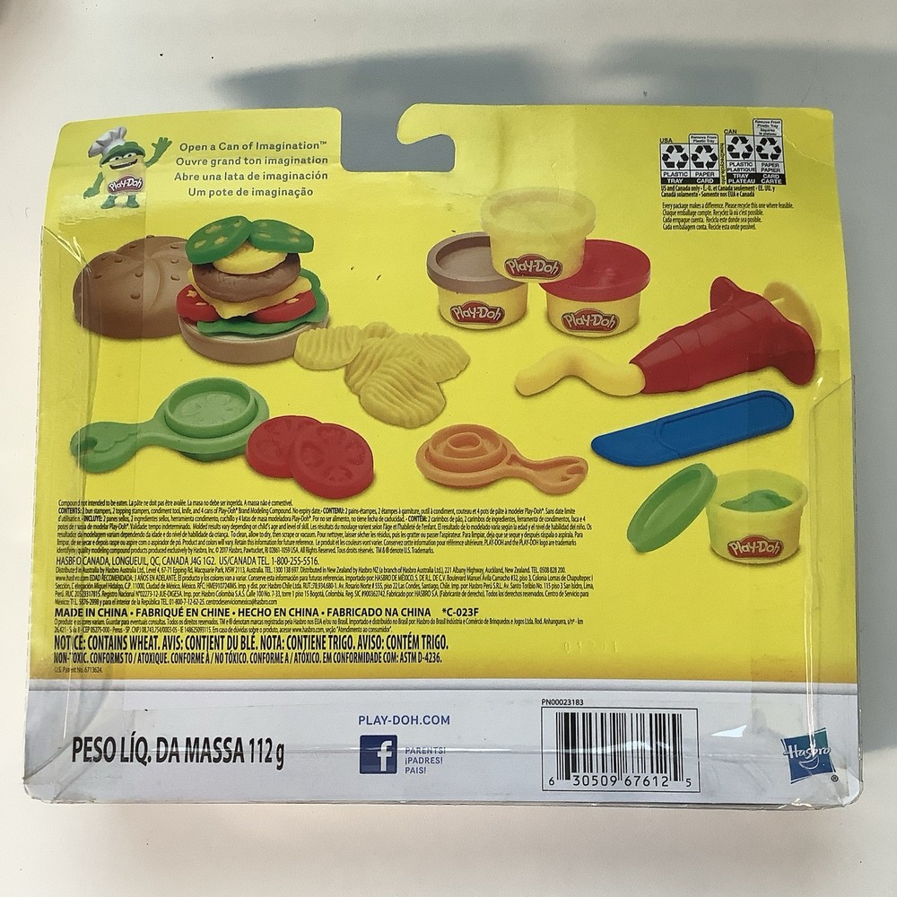 Play-Doh Kitchen Creations Burger Bash Set New In Box