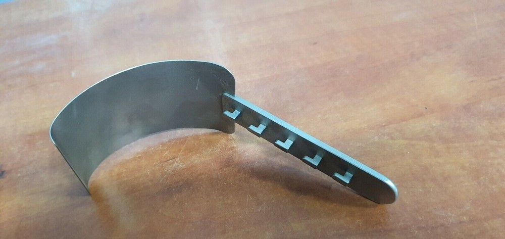 LEIBINGER Retractor 41-34580 WICKHAM STINLESS B2
