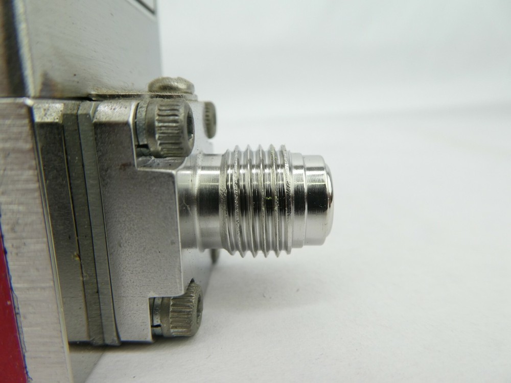 UNIT Instruments UFC-8160 Mass Flow Controller MFC 200 SCCM SiH4 Working Surplus