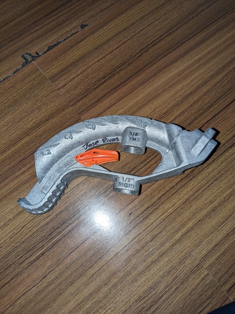 Klein Tools 56207 Conduit Bender, 3/4 Emt, 1/2 Rigid