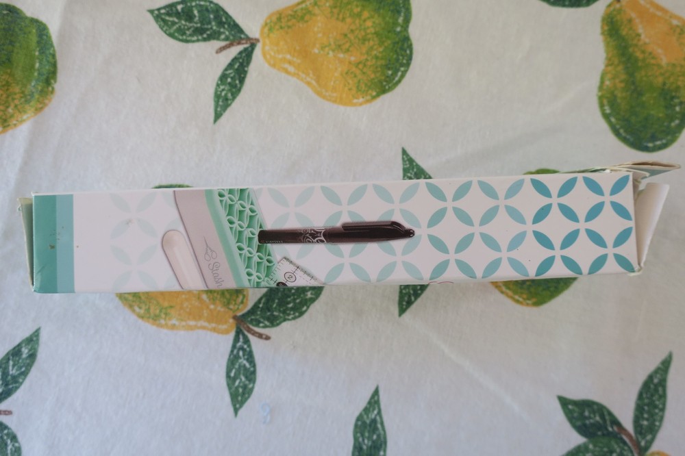 Stash 'n Store It's Sew Emma Mint 8"