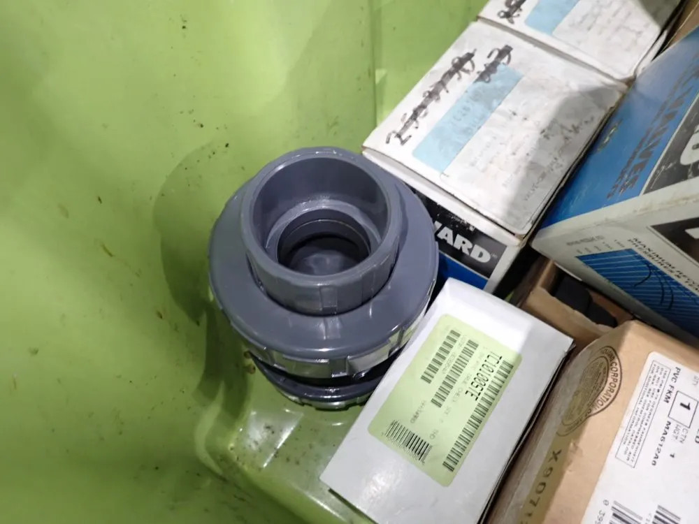 PLASTIC VALVES 10251700777