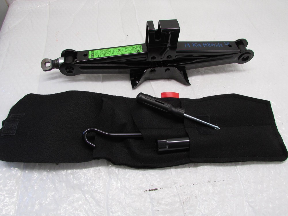 2020-2022 KIA TELLURIDE OEM COMPLETE JACK & TOOLS ASSEMBLY OEM