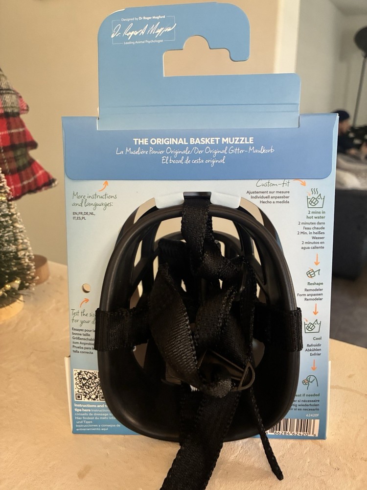 Baskerville ultra basket dog muzzle Black Size 4