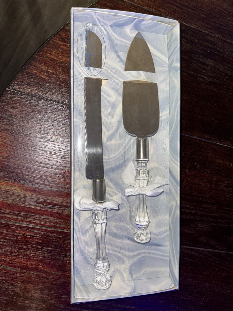 NIB Classic Treasure Master WEDDING Engravable Acrylic Knife and Server Set