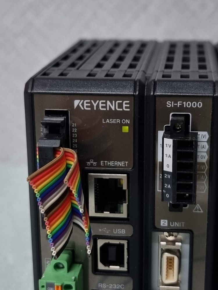 KEYENCE SI-F1003, SI-F80U[2] Laser Displacement SENSOR CONTROLLER