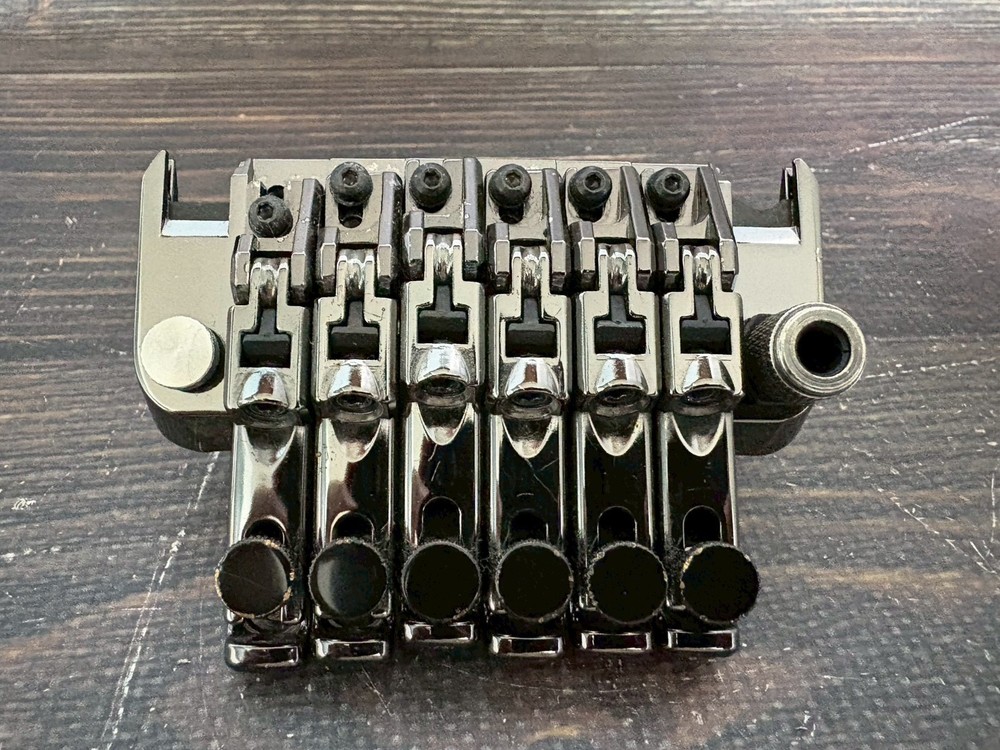 Ibanez Edge-ZERO Tremolo Cosmo Black with ZPS3 Zero Point System