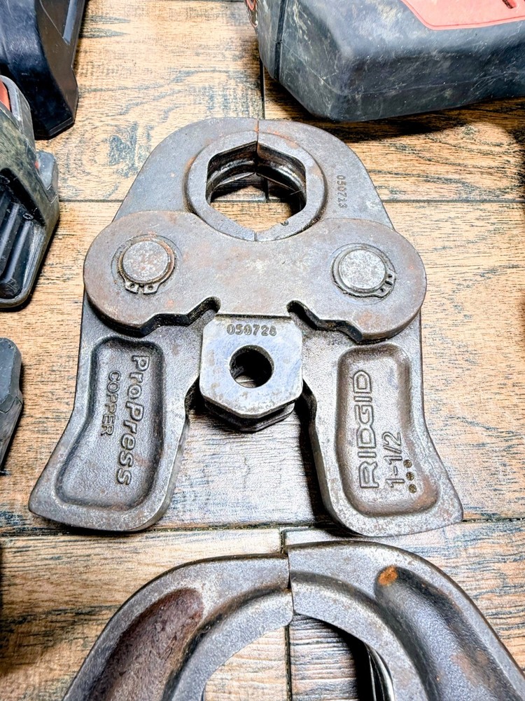 Ridgid Tools RP350 Press Tool Kit Y140