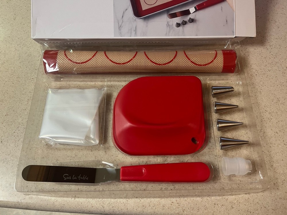 Sur La Table Macaron Kit 18 Piece New!