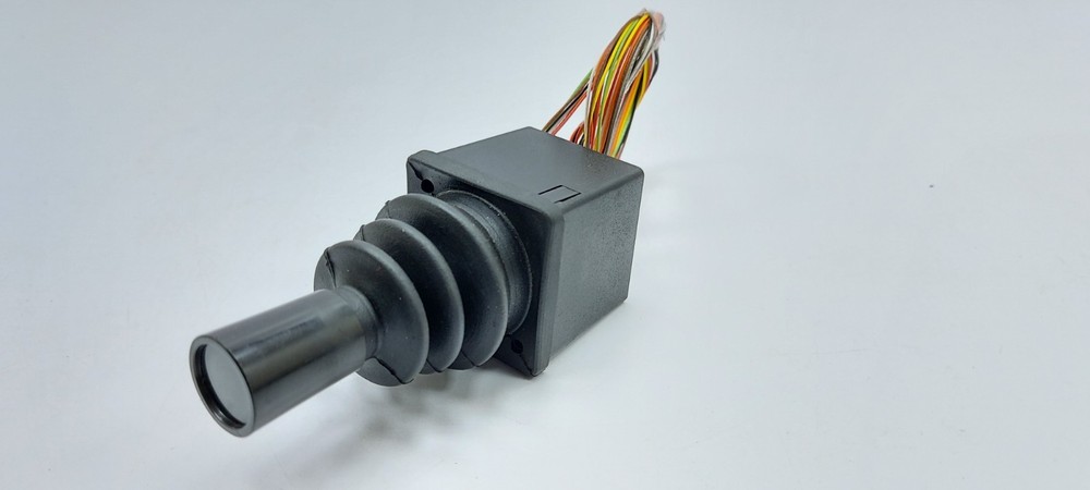 P & G Controls Ltd. D240448 JCP2/XY/-S-T-5Ko Single Axis Controller Joystick