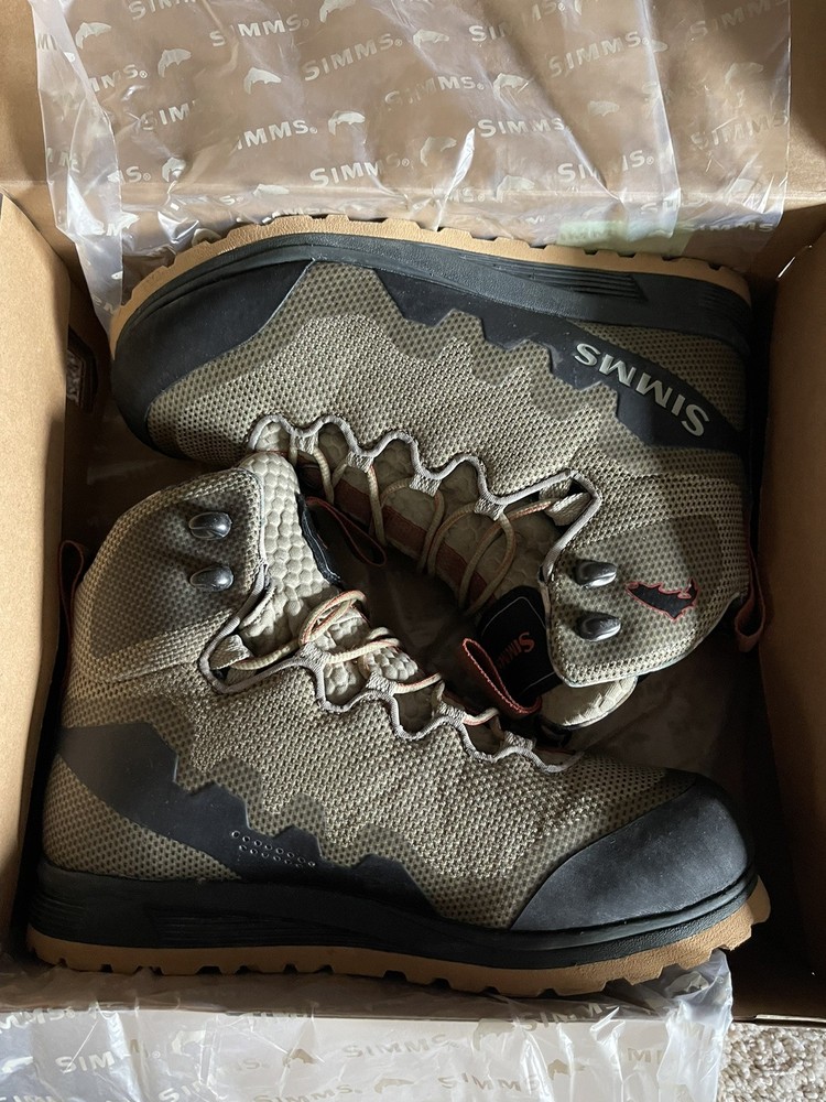Simms flyweight access wading boots Size 7 New