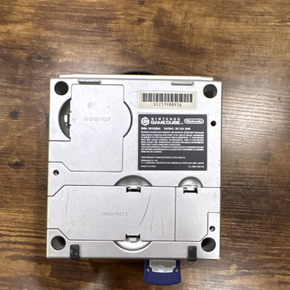 Nintendo GameCube Console DOL-101(USA) Silver NTSC-U/C with Controller