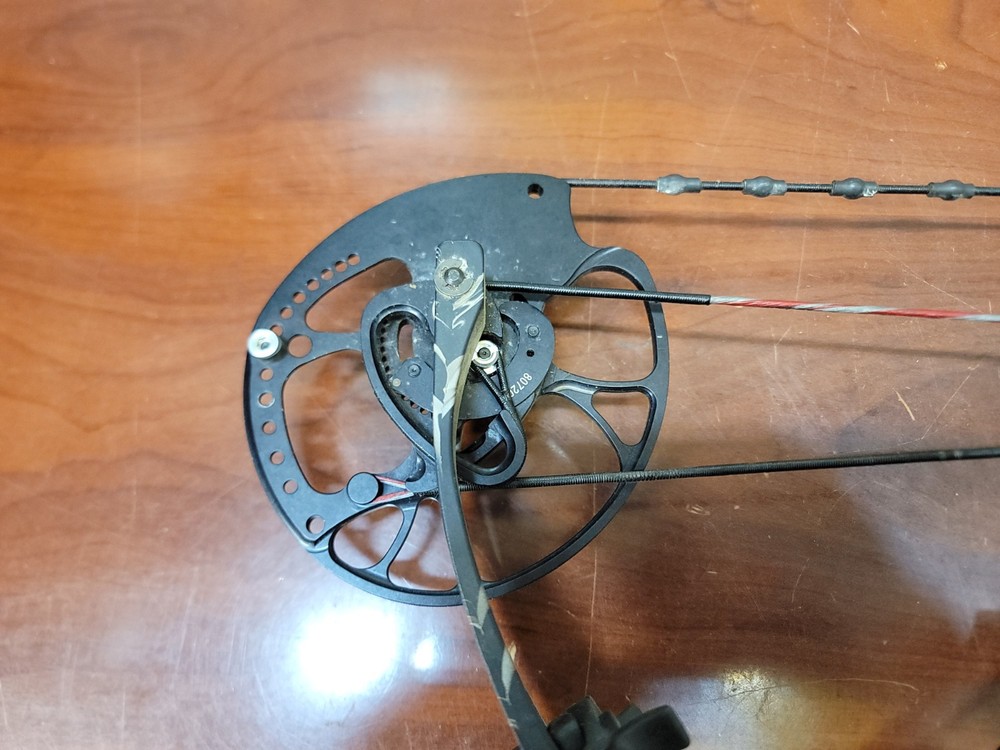 PSE Bow Madness 32 Hunting Bow 60lb 26" Draw