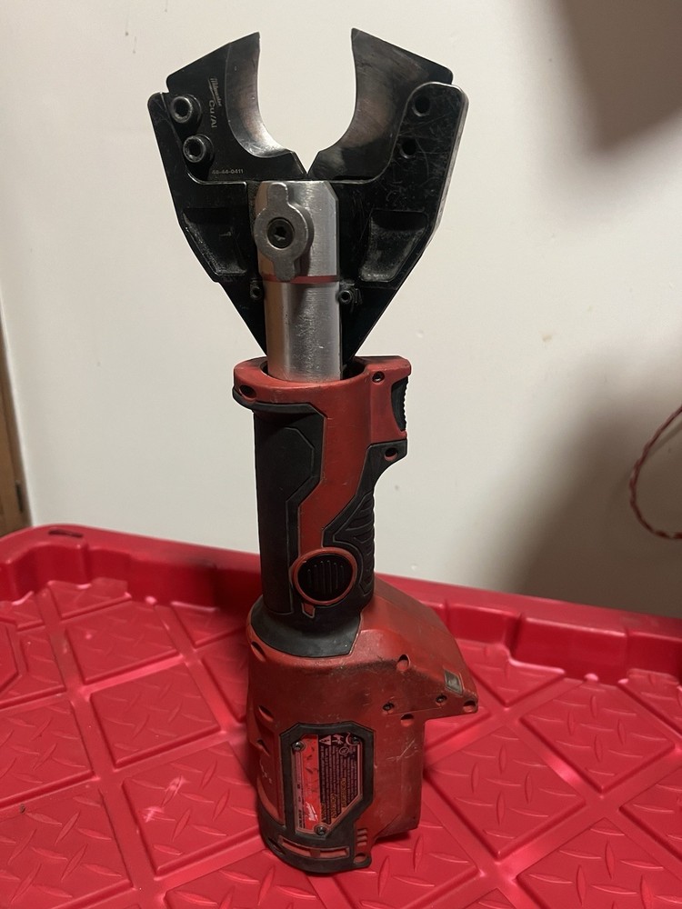 MILWAUKEE 2672-20 FORCELOGIC CABLE CUTTER