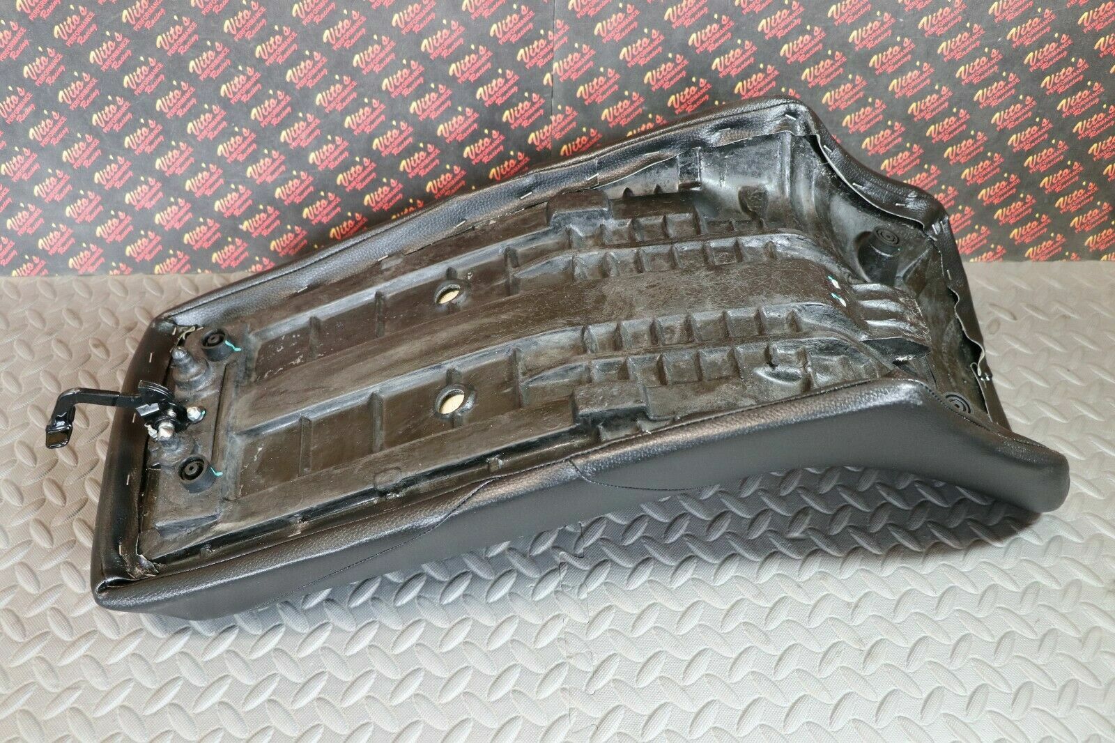 NEW Complete seat Yamaha Banshee 1987-2006 BLACK + lettering