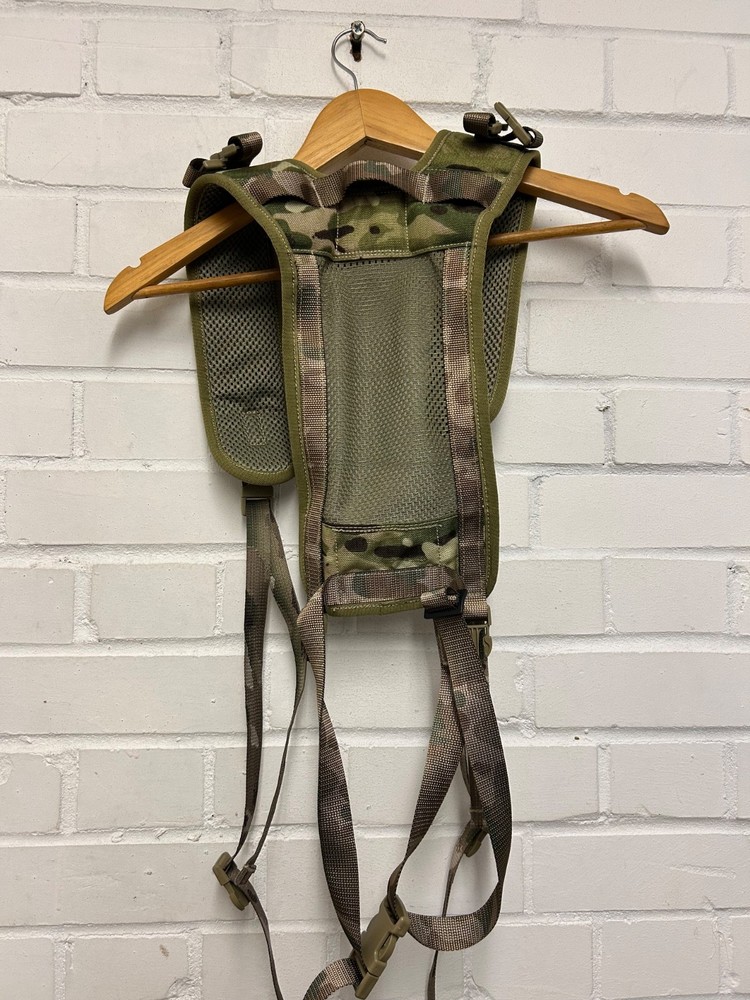 SIDE POUCH YOKE - Complete with 2 straps ,Shoulder straps for Rocket pockets NEW