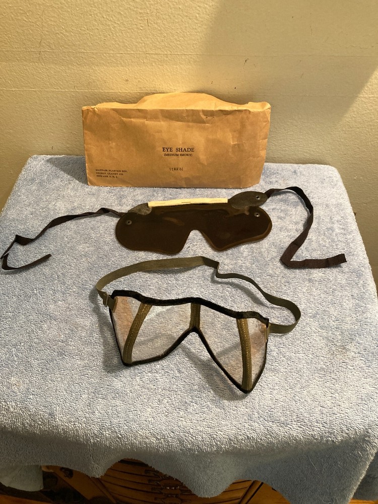 VINTAGE NOS WWII USMC EYE SHADE MAYFAIR PLASTICS MEDIUM SMOKY & CLEAR PROTECTION