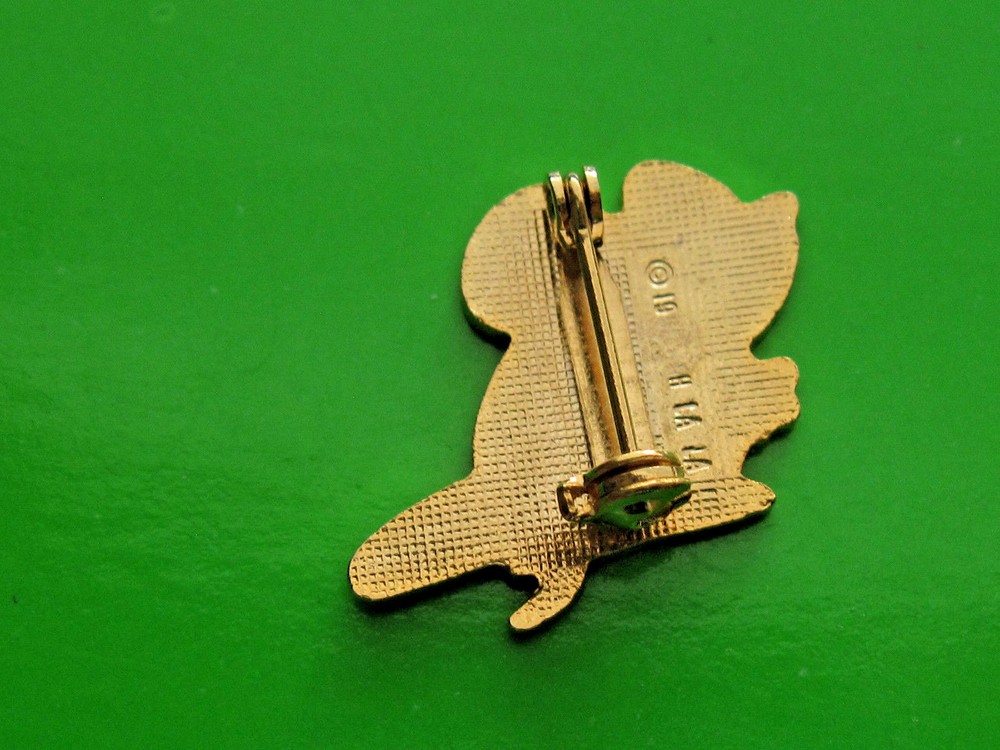 Smiling Comical MOUSE - pin , brooch GIFT BOXED