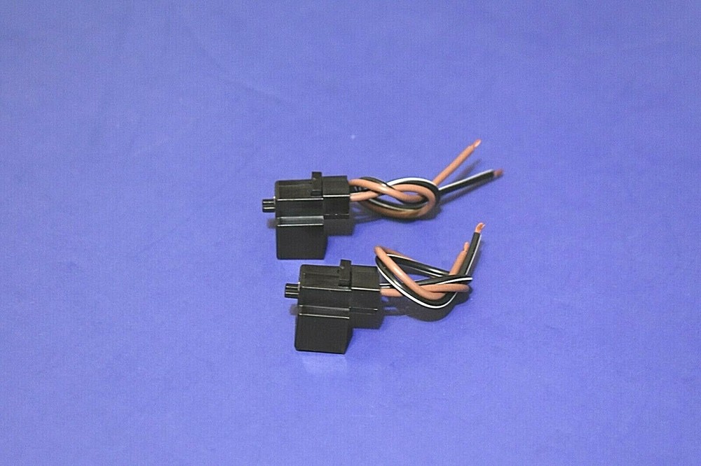 2 Low Beam Headlight Connector Plug Harness Chevy Camaro Corvette Firebird
