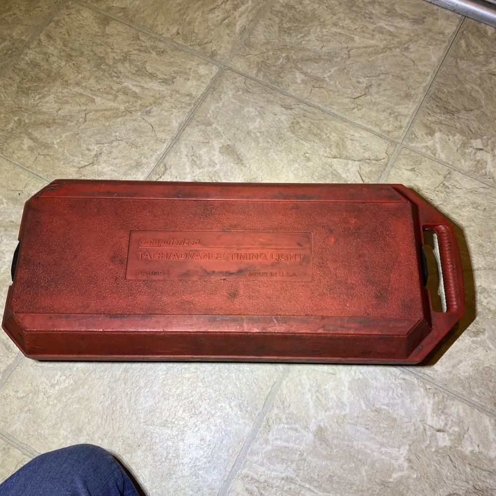 Snap On Computerized Tach/Advance Timing Light Model MT2261 with Case