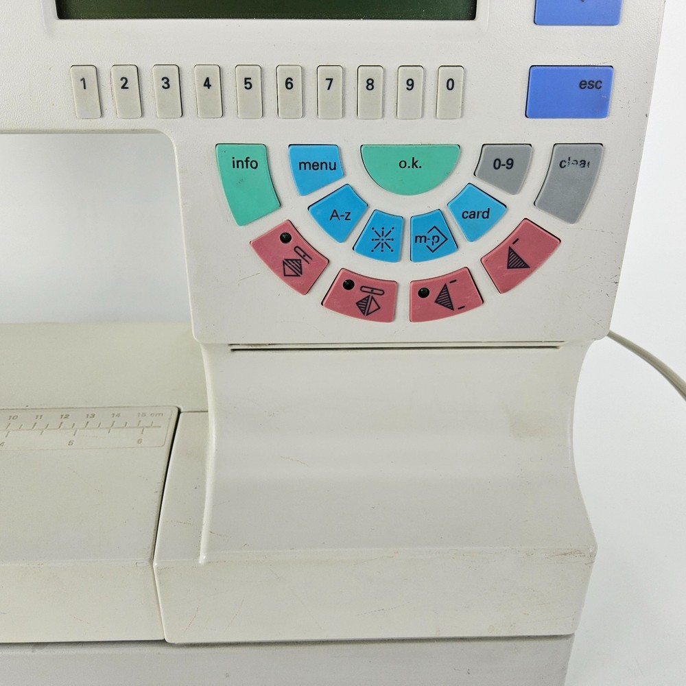 PFAFF Creative 7570 Sewing Embroidery Machine