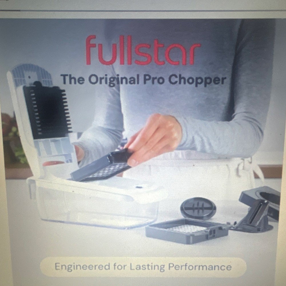 Fullstar Pro Chopper Push Function Multi Functional 4-Blade White Plastic