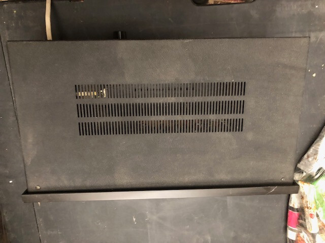 Sharp SM-1122 Stereo Amplifier 5 Pin Din Inputs .Spares/Repairs