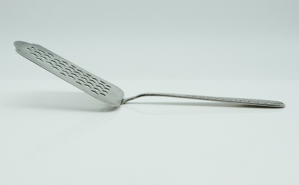 Vintage RUSSIAN Silver Plate Pierced Serving Spatula Server NO MONOGRAM