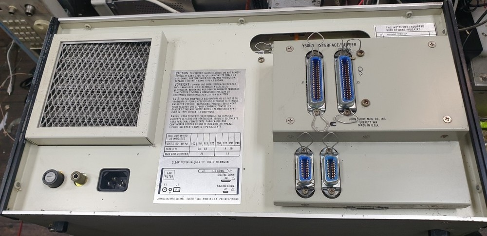 Fluke 5101B Calibrator, Opt 03/05/06