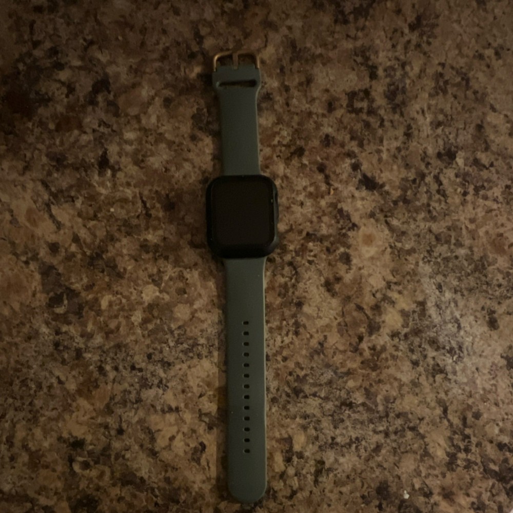 Smart Watch Green Silicone Band Black Plastic Case