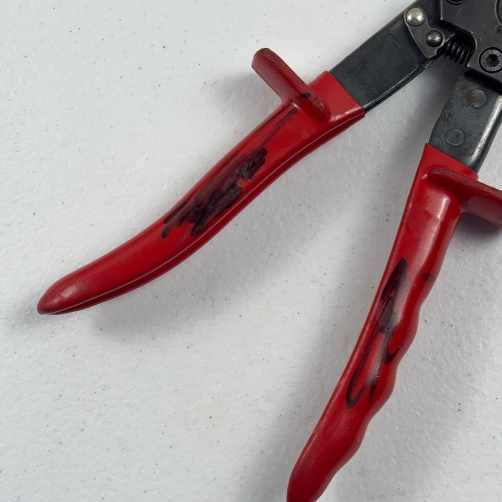 KLEIN TOOLS RATCHETING CABLE CUTTER #63060 - Made In GERMANY