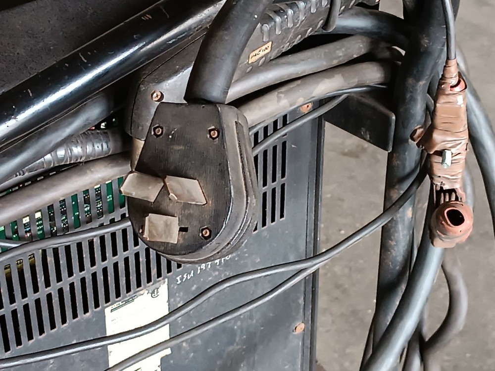 Hypertherm Max40cs Used Plasma Cutting System, 40A, Industrial Use