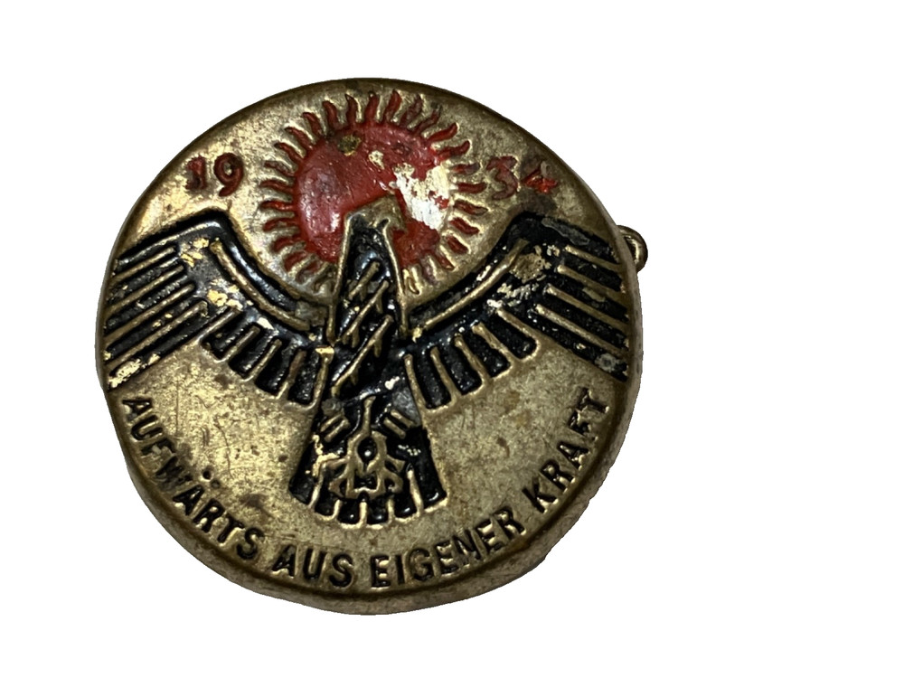 VTG GERMAN TINNIE DAY EAGLE PINBACK BUTTON 1934