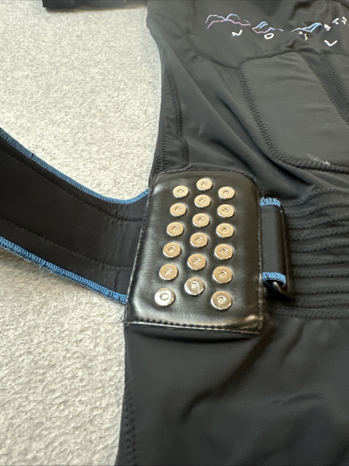 Impulse Body Fitness EMS Workout Suit Vests Bands Mens XS Lot Of 2