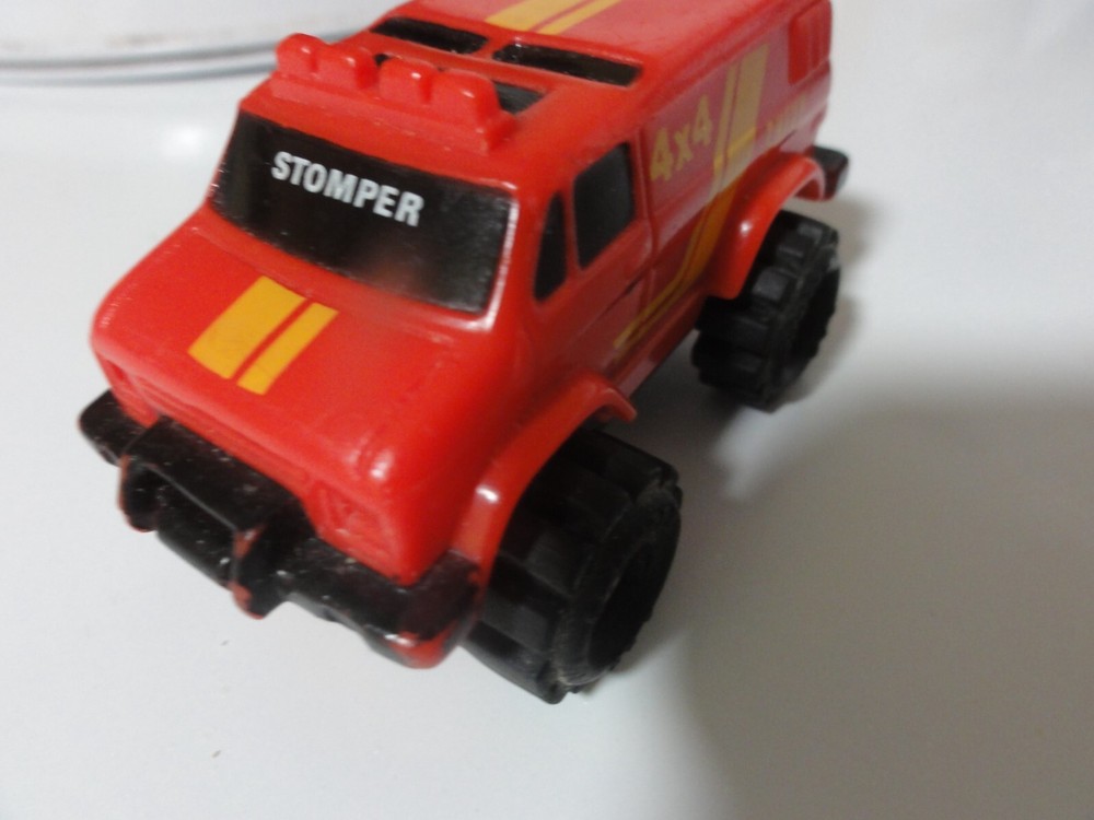Orange STOMPER Chevy Van 4x4 Schaper toys