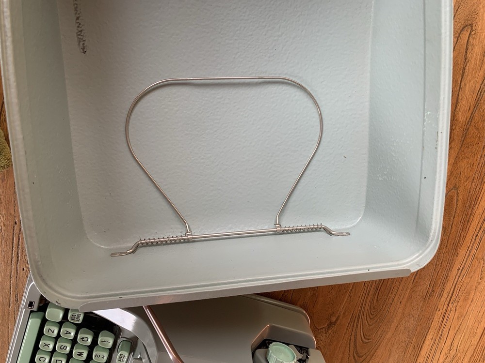 hermes 3000 portable typewriter