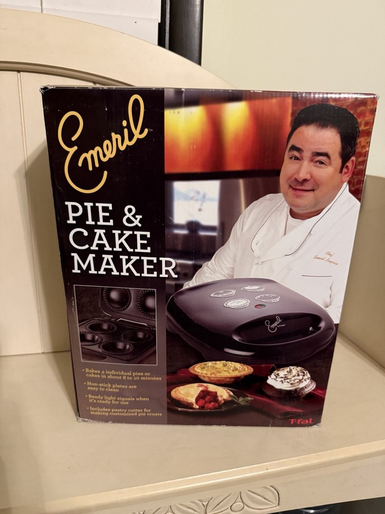 Emeril Lagasse Pie & Cake Maker NEW