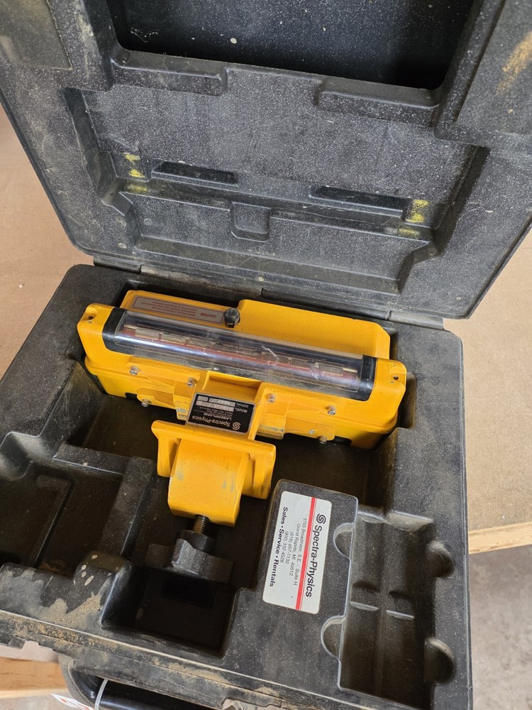 Spectra-Physics Grade-Eye Laser Sensor Model RD2S-L Receiver