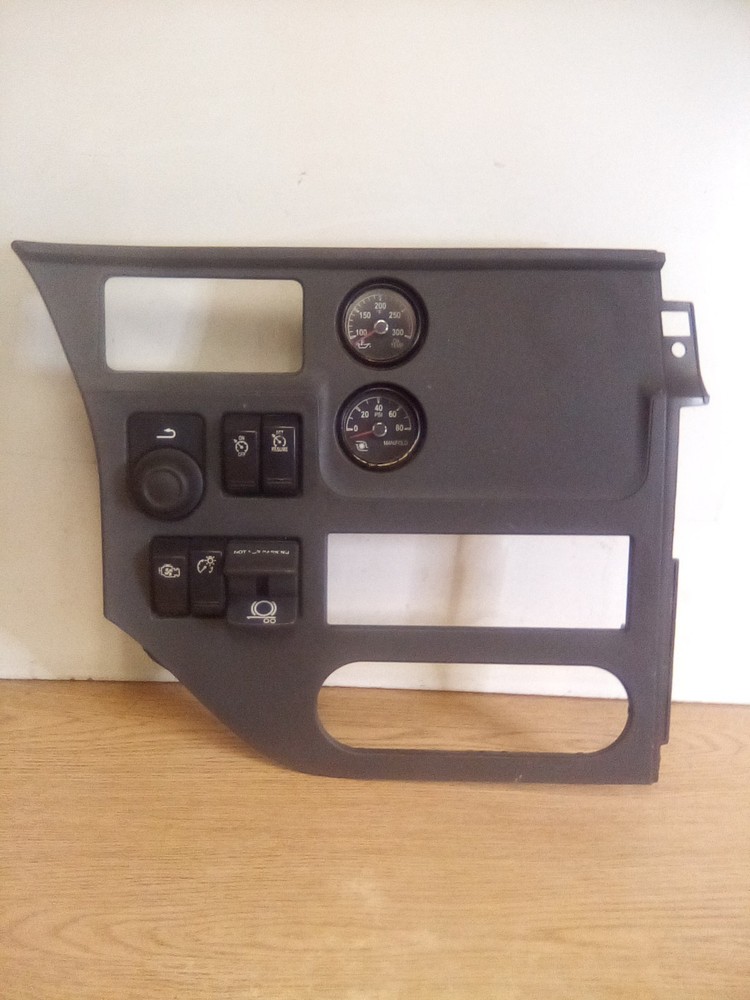 Peterbilt 579 S64-6148-0741741B2 Dash Panel