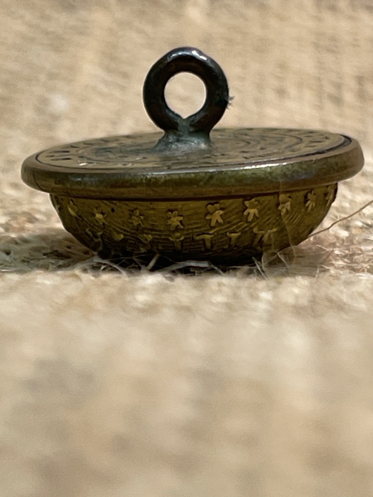 Non Dug Civil War Massachusetts Volunteer Militia Overcoat Button Great Example