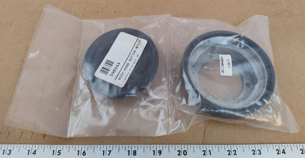 New Flyer Assembly Horn Button W/LO PN: 598664