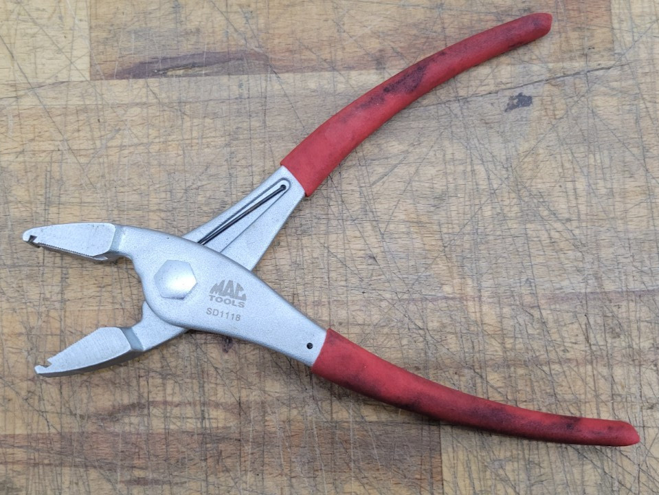 Mac Tools Hose Clamp Pliers SD1118: Spring-Loaded Red-Grip Tool - USED