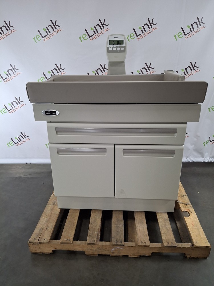 Midmark 640 Pediatric Exam Table