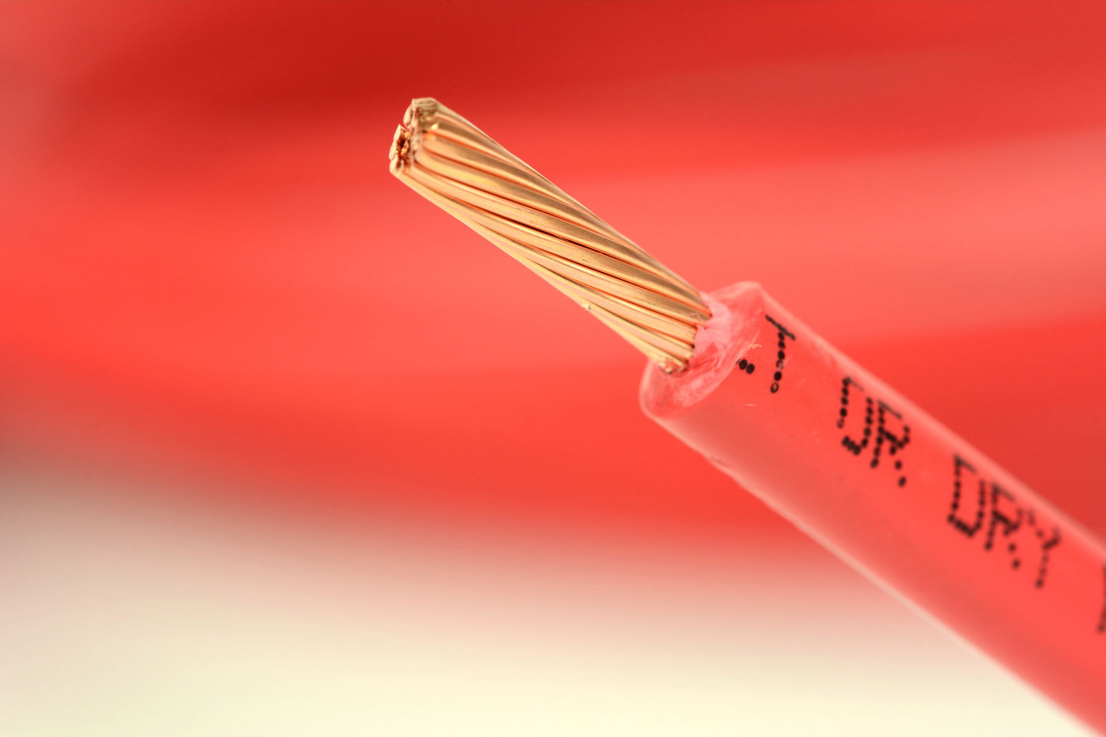 10 AWG Solar Panel Wire 250' Power Cable UL 4703 Copper MADE IN USA PV Gauge Red