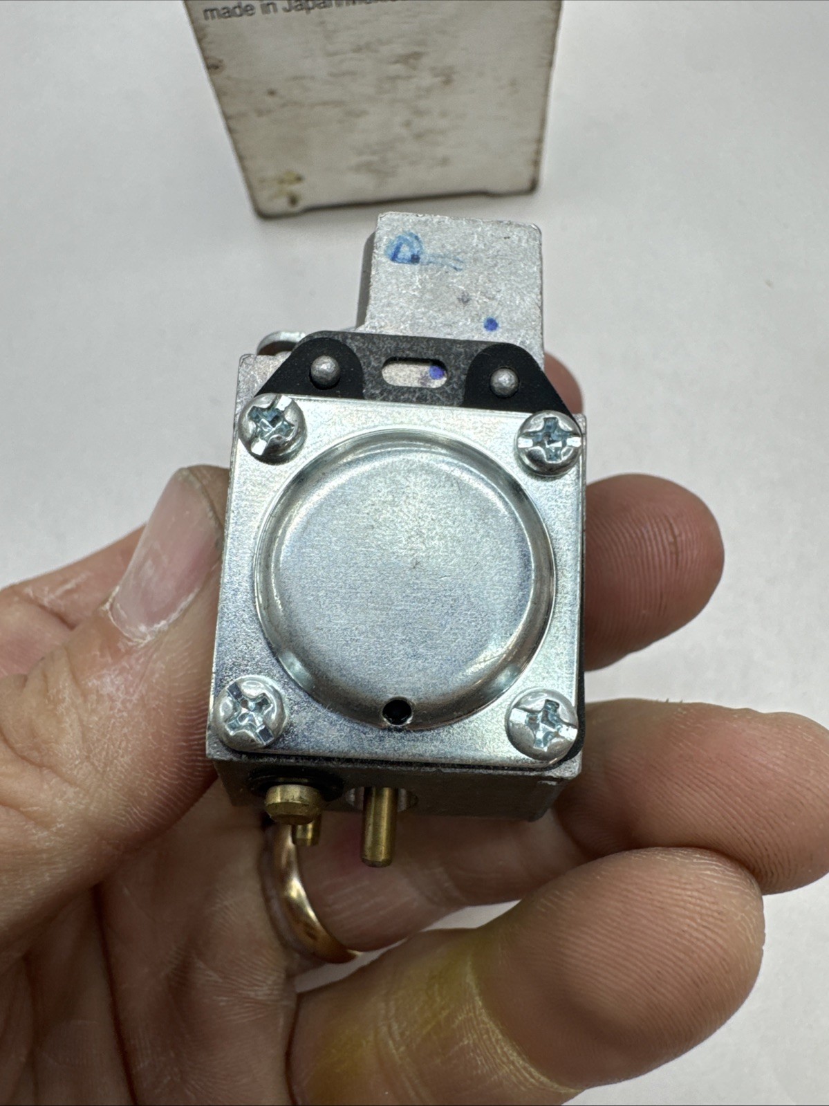 NEW OEM Poulan LT Trimmer Carburetor 530-035568 WALBRO WT-639-1