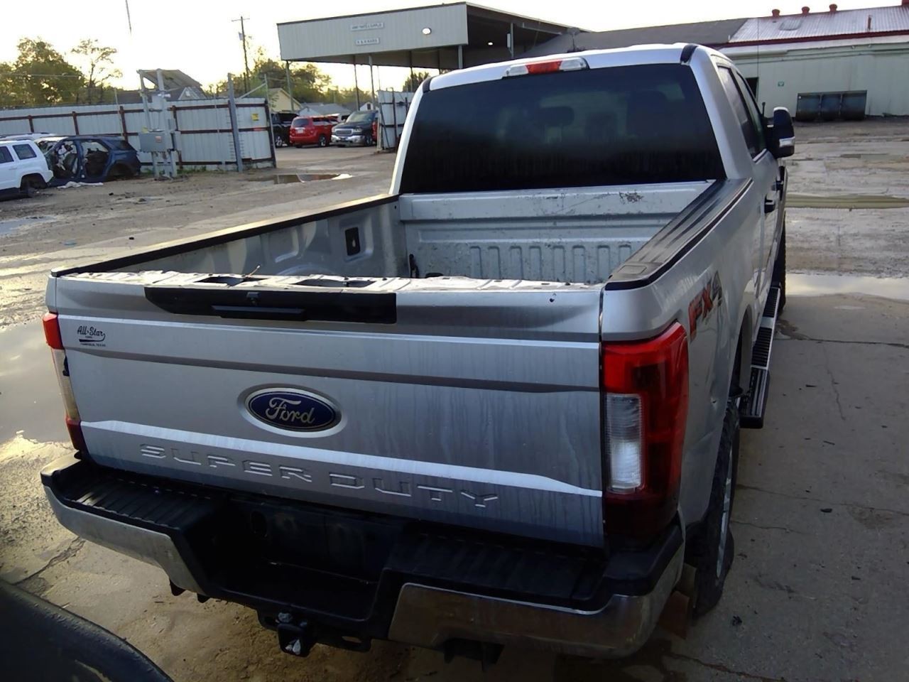 Exhaust Fluid Pump 6.7L Diesel Fits 17-22 FORD F250SD PICKUP 1897626