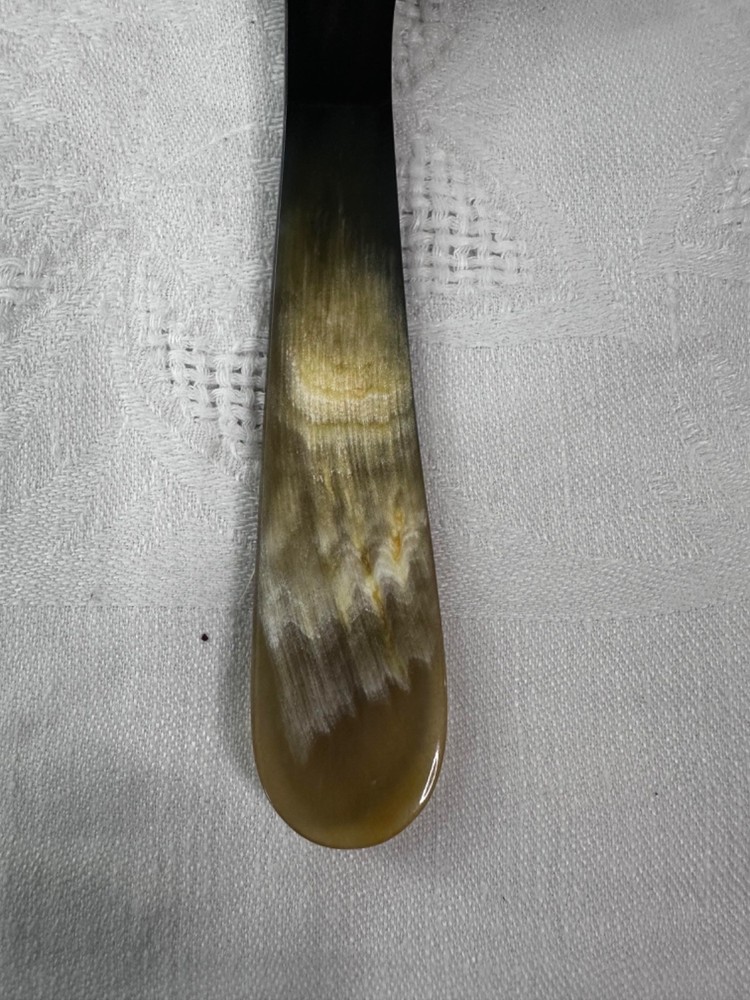 11" Artisan Horn Cake or Pie Server