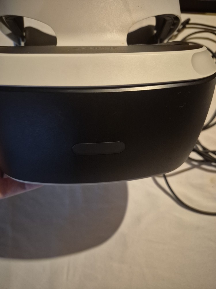 Sony PlayStation VR PS4 Virtual Reality Headset ONLY UNTESTED SOLD AS IS