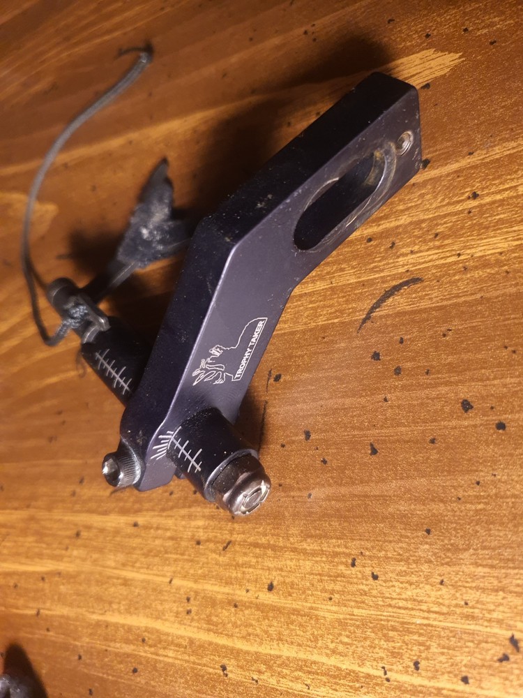 Trophy Taker Dropaway Arrow Rest Black RH